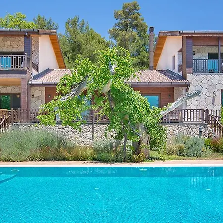 Islamlar Sleeps 9 Villa
