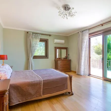 Villa Islamlar Sleeps 9