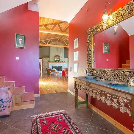 Islamlar Sleeps 9 Villa *