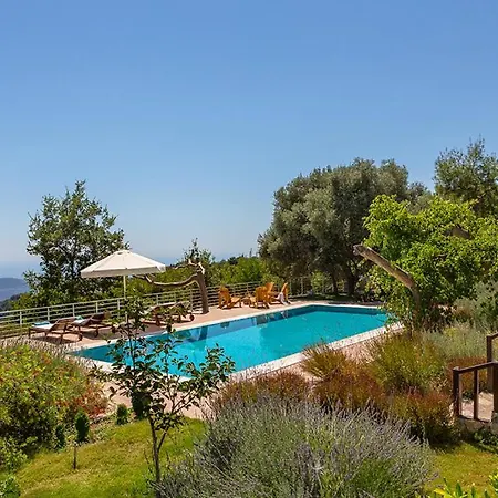 Villa Islamlar Sleeps 9 *